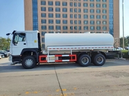 LHD 6×4 10wheels μεγάλη ιπποδύναμης 400HP HOWO πετρελαίου δεξαμενών κατανάλωση καυσίμων φορτηγών μικρή