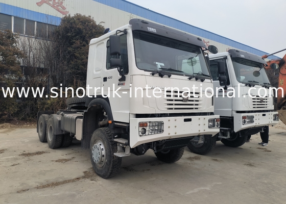Sinotruk Howo Τρακτέρ Truck Rhd Πλήρη κίνηση 6 × 6 Weichai 400HP Λευκό